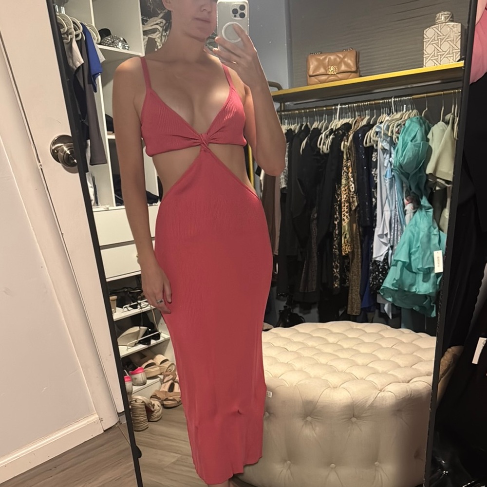 Elegant Pink Cut-Out Dress